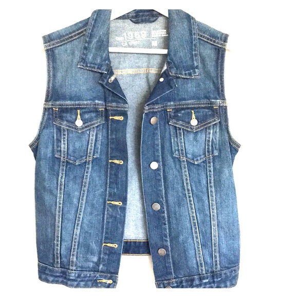 Iconic Gap Blue Denim Vest - Picture 2 of 4